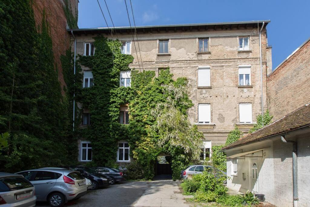 ✯genius Apartment✯fullyequipped✯parking Apartment
