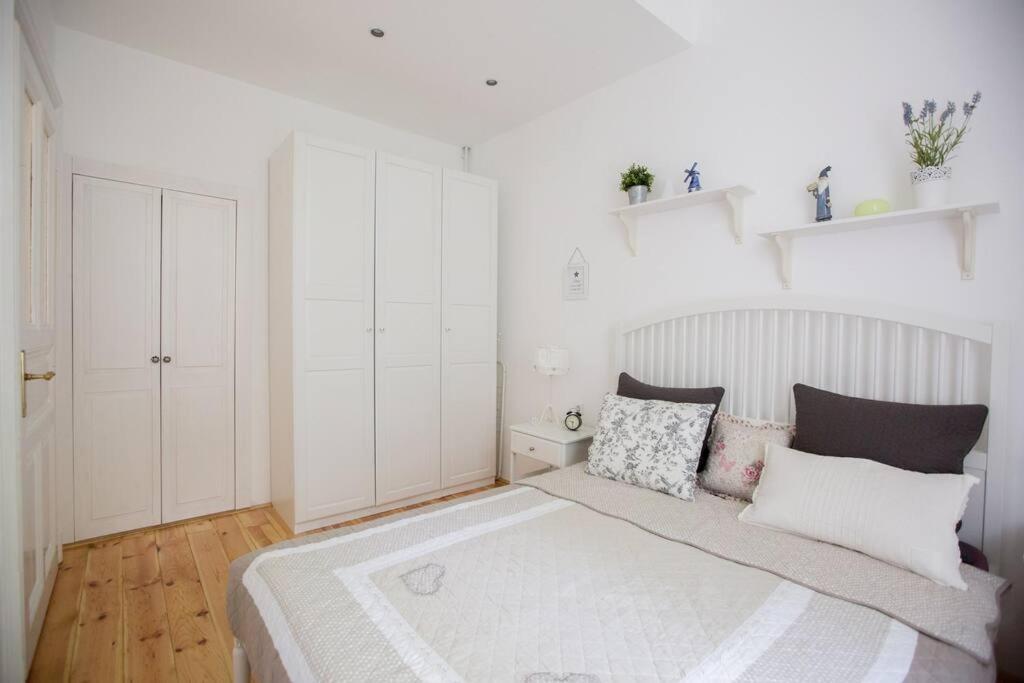 ✯genius Apartment✯fullyequipped✯parking Apartament